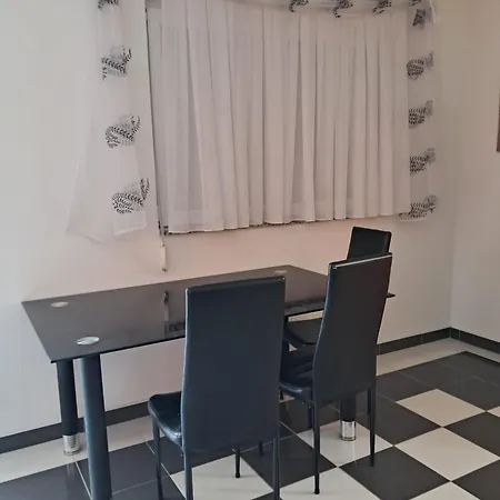 Ivanovic Appartement Makarska