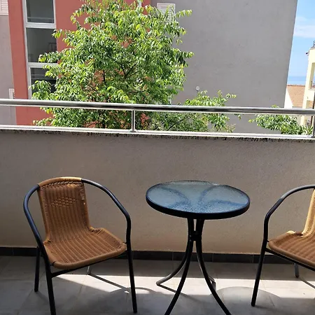 Ivanovic Apartment Makarska