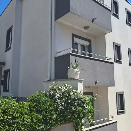 Ivanovic Apartman Makarska
