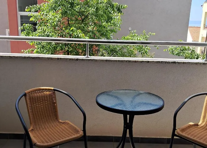 Ivanovic Daire Makarska